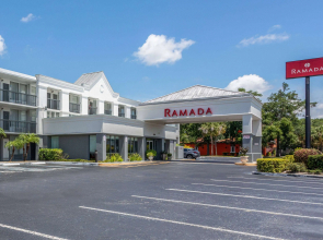 Ramada by Wyndham Altamonte Springs Near I-4