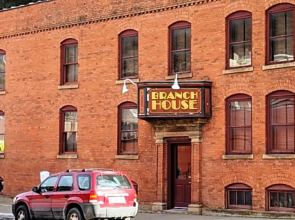 The Branch House & Suites By Gold Dust