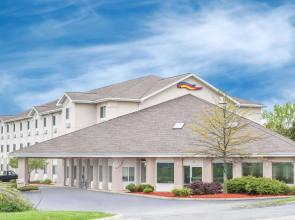 Baymont by Wyndham Freeport