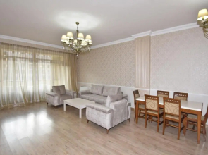 Northern Avenue, 2 bedrooms Unique, Luxury apartment with Special Open balcony HH567