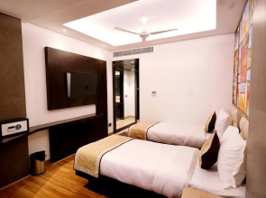 Hotel City Pride