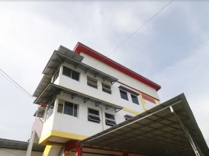RedDoorz Syariah near BSCC Dome