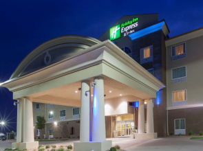 Holiday Inn Express Salinas by IHG