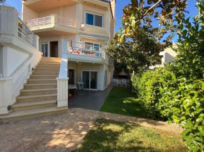 Cozy 2 Room Apartment With Garden near Athens Air-Port