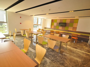 Holiday Inn Express Hangzhou Huanglong