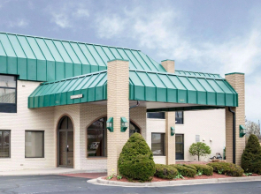 Quality Inn & Suites Indianapolis Northwest