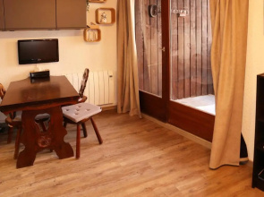 Studio Les Orres, 1 pièce, 4 personnes - FR-1-322-464