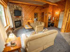 New England Inn and Lodge