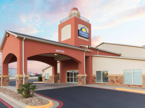 Lone Star Inn & Suites