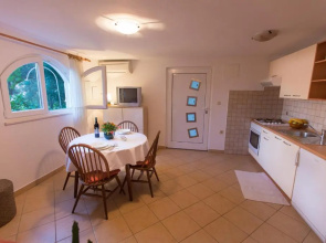 Apartments Pende