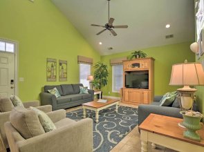 Game Room: Surfside Beach Resort Hideaway!