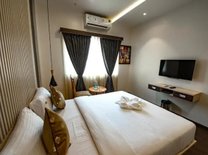 The Royal Palace Hotel 400703