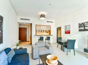 Metropolis Fountain View