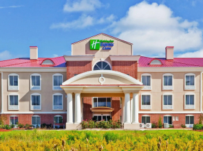 Holiday Inn Express Hotel & Suites Magee by IHG