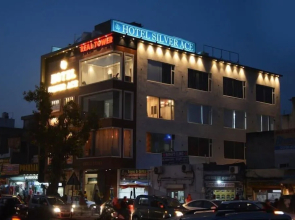 Hotel Silver Ace