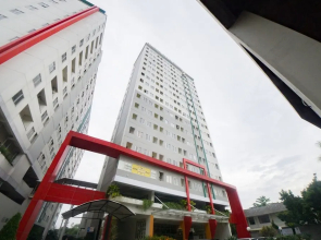 RedDoorz Apartment near Golden City Mall
