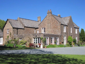 Court Barn Country Hotel & Restaurant