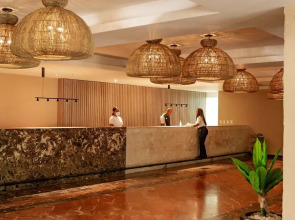 Coral Costa Caribe Beach Resort - All Inclusive