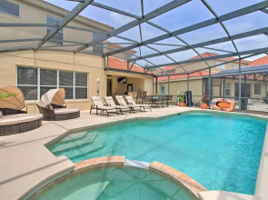 Outdoor Oasis w/ Pool: Davenport Resort Escape!