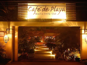 Café de Playa Beach Front Hotel