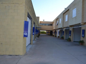 Liverpool Hotel & Motel