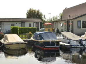 VVP Verhuur Chalet Vinkeveense Plassen