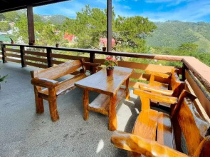 RedDoorz @ Monterrazas Village Homestay Baguio