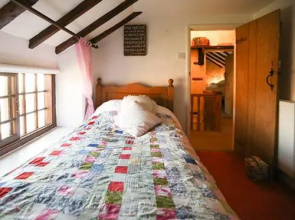 Clara's Cottage