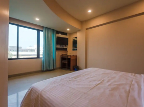 Hotel Sarovar Grand By OYO Rooms