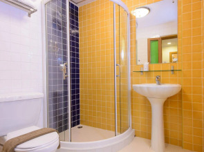 Golden House Bangkok