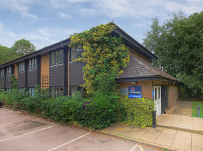 Travelodge Northampton Round Spinney