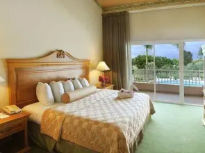 Embassy Suites Los Marlins Golf Resort