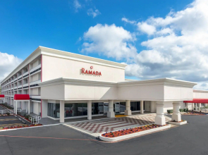 Ramada by Wyndham Texarkana