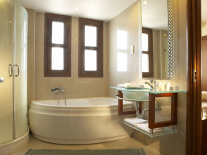 Anthemus Sea Beach Hotel & Spa