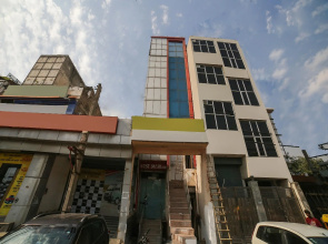 OYO 19875 Hotel West Delhi Inn