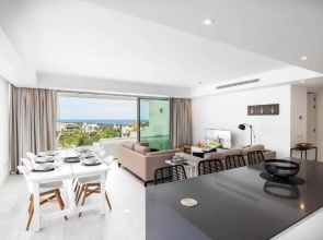 AL-1514 - 3 bedrooms Apartment