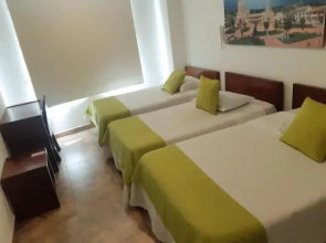 Hotel  Milán