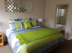 Hart Street Apartment