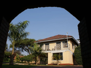 Premier Guest Lodge