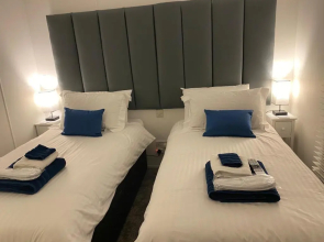 Loxley's Devon Lodge