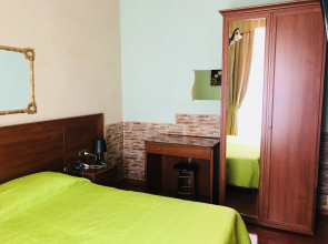 Hotel Iris