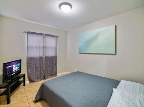 3 BR Pool Home in Tampa by Tom Well IG - 11115