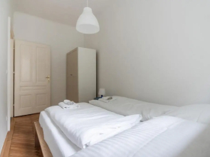 Universum Apartment 2