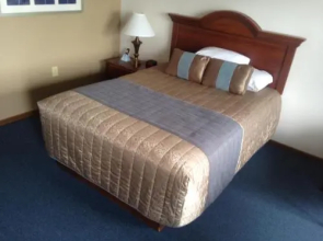 Scenic Shore Inn