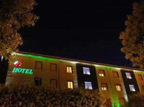 Antum Hotel