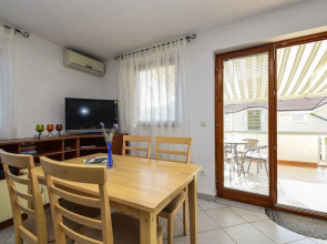 Apartments Lela Drage