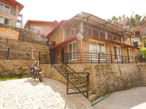 Poetry By The Hills Homestay, Mukteshwar