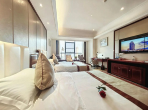 Hanzhong Rongjia International Hotel (Hanjiang Wetland Park Store)