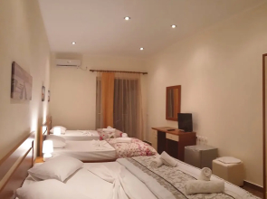 Golden Hotel