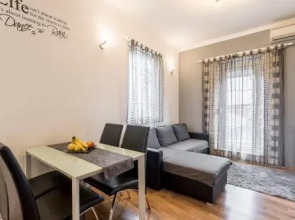 Downtown Residence Apartment